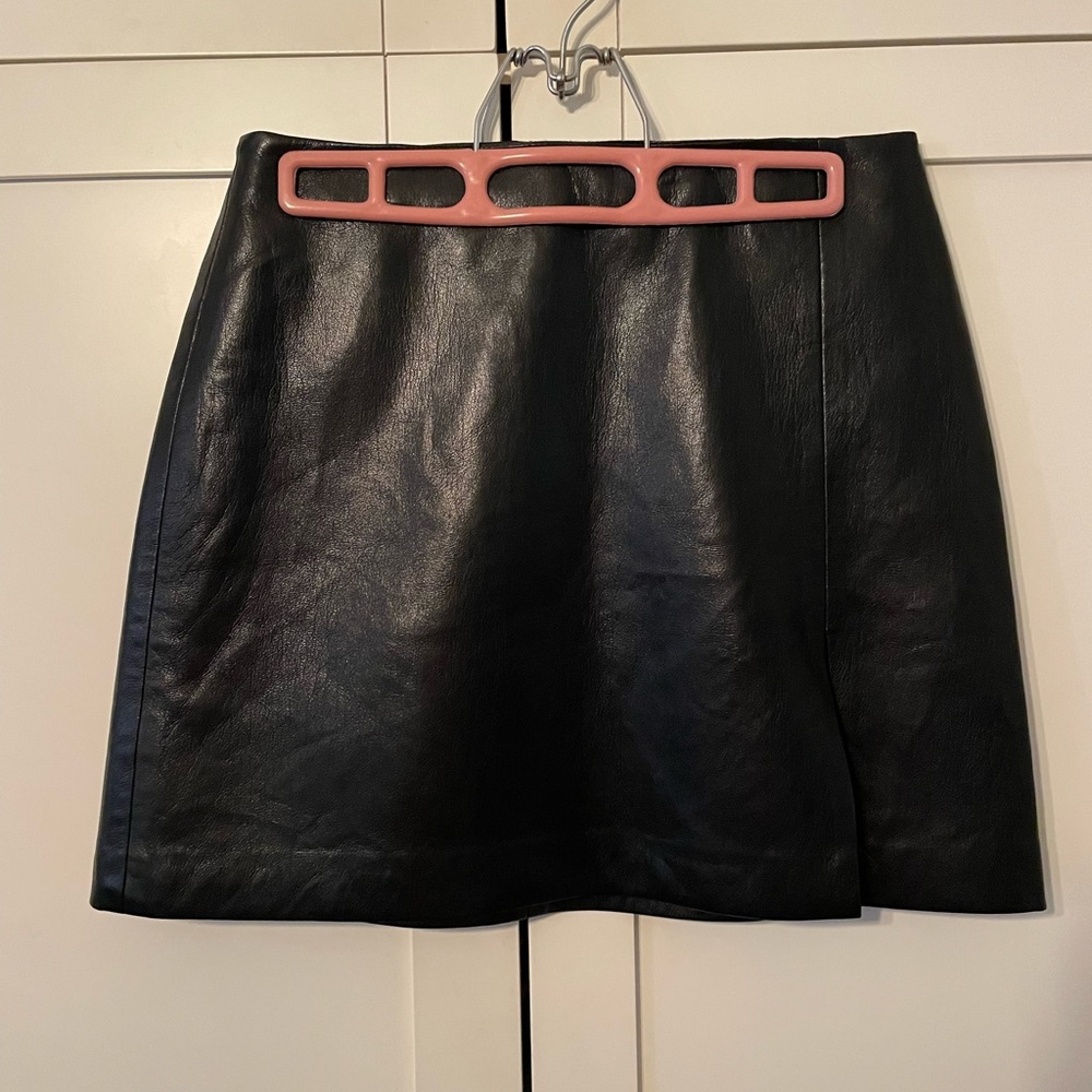 Aritzia Sunday best faux leather mini skirt